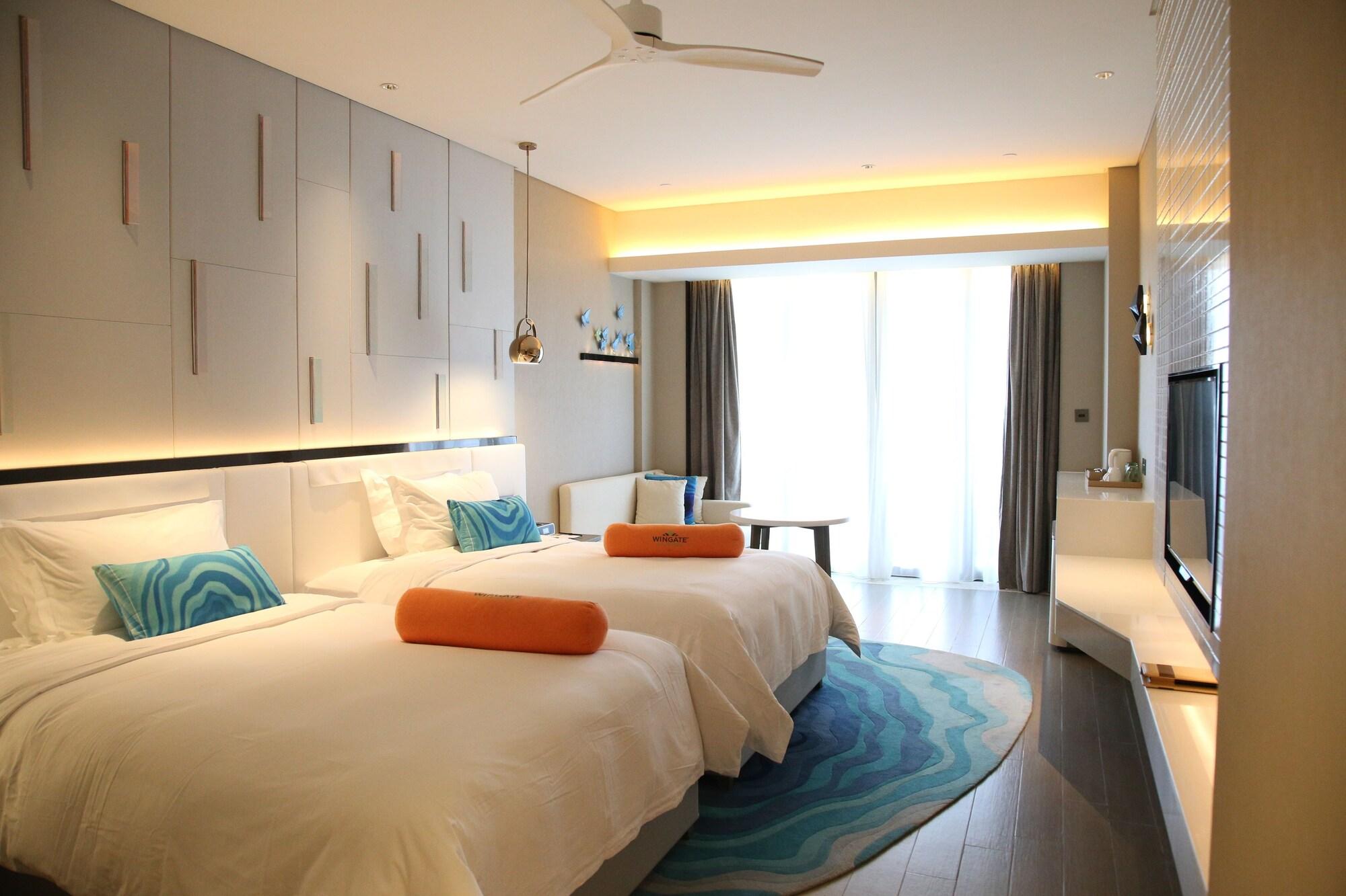 Wingate By Wyndham Sanya Luhuitou Hotel Exterior photo