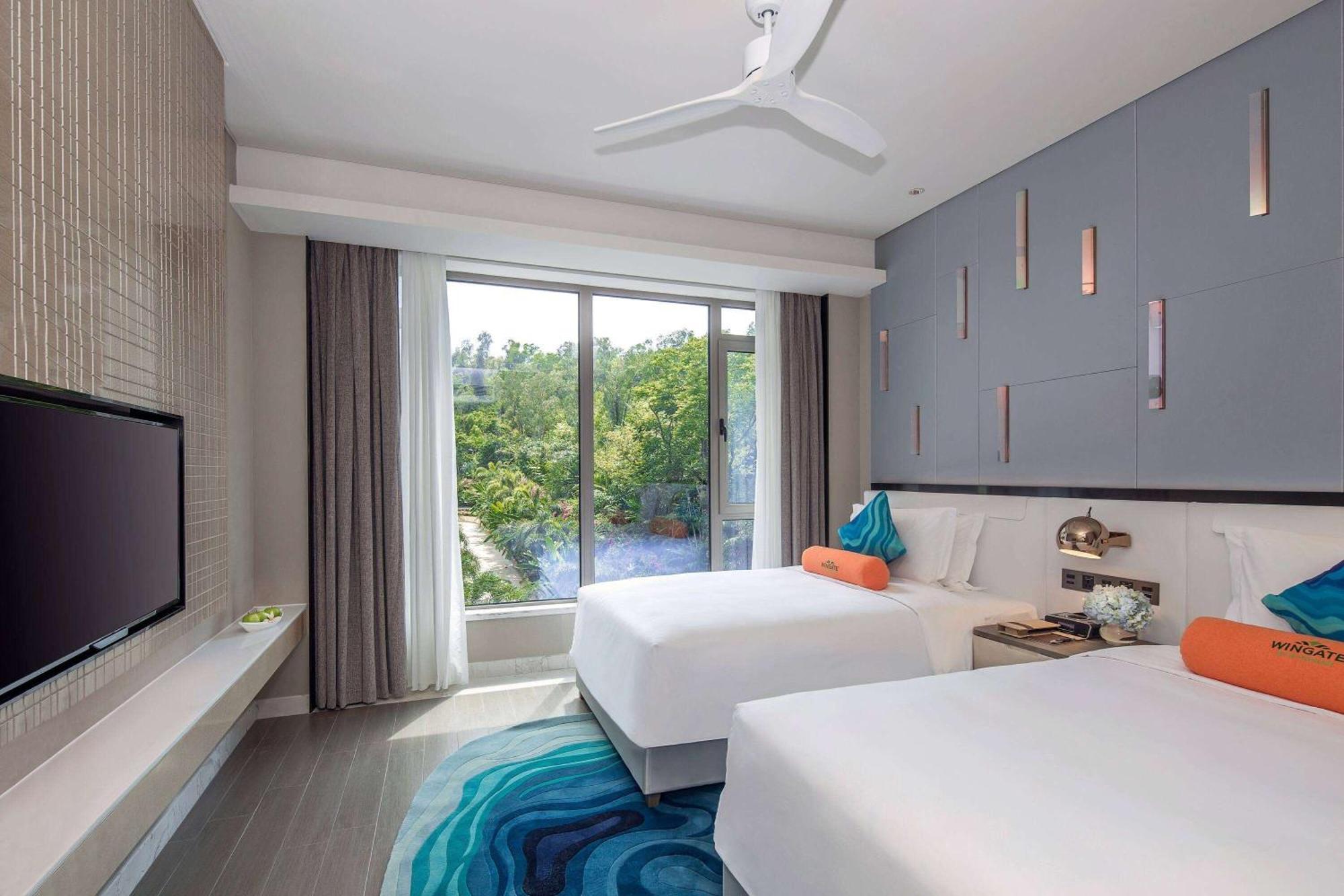 Wingate By Wyndham Sanya Luhuitou Hotel Exterior photo